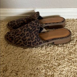 Leopard print Mules